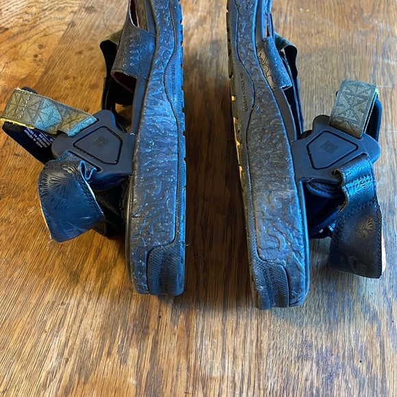 Nike Air Deshütz - Sig Zane - Picture 9 of 16